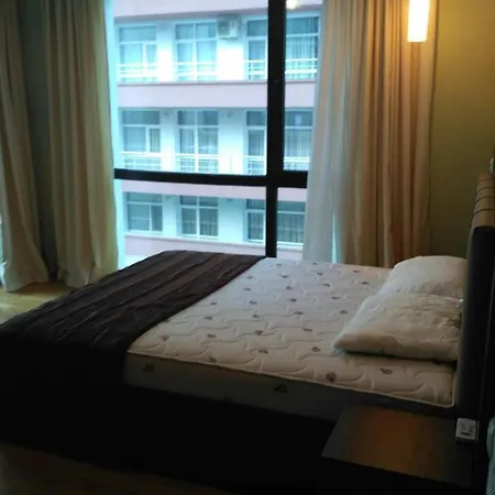 Прекрасное Место Для Отдыха На Солнечном Берегу Sunny Beach